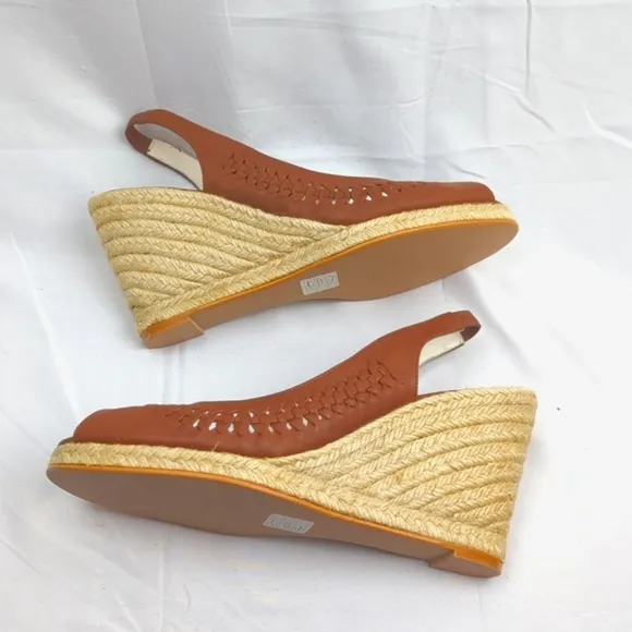 FINAL SALE 🆕🌿NICOLE FARHI ESPADRILLES🌿