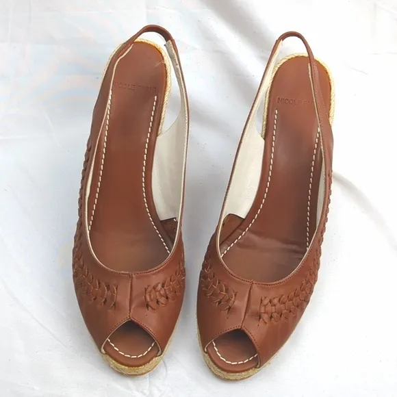 FINAL SALE 🆕🌿NICOLE FARHI ESPADRILLES🌿