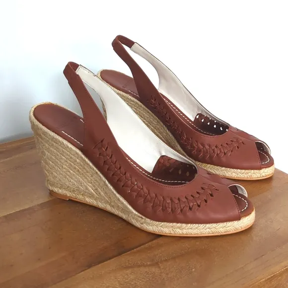 FINAL SALE 🆕🌿NICOLE FARHI ESPADRILLES🌿