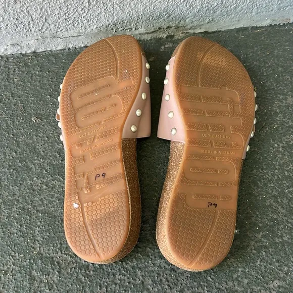 Fitflop Iqushion Leather Adjustable Buckle Slides Size 9 Beach Resortwear