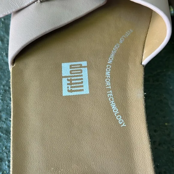 Fitflop Iqushion Leather Adjustable Buckle Slides Size 9 Beach Resortwear