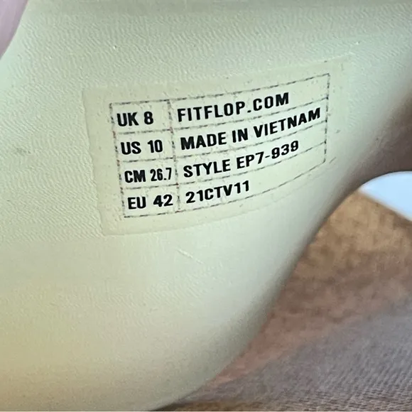Fitflop Iqushion Women's Size 10 yellow Pool Slide Flat cushioned Sandals New