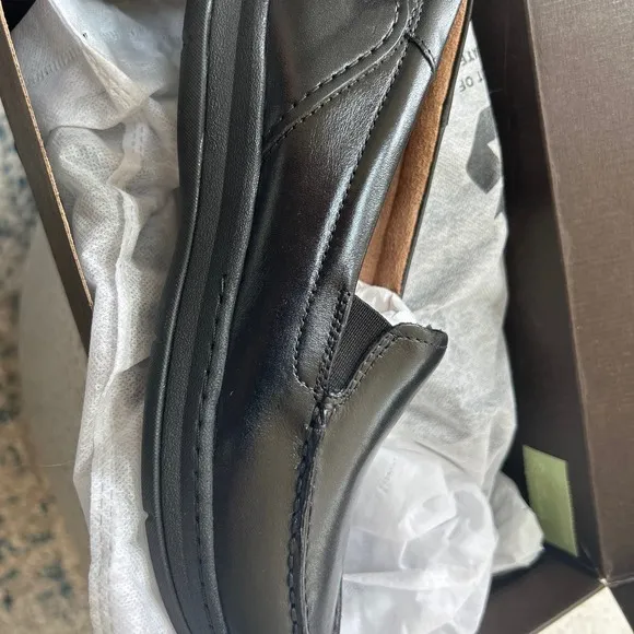 Florsheim Boy's Central Venetian Leather Loafer - Size 2.5, Slip-On Style