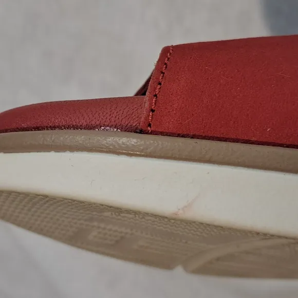 Fly London NOVA932FLY. Lipstick Red Cupido. Size 39.