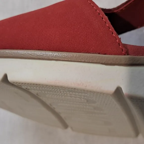 Fly London NOVA932FLY. Lipstick Red Cupido. Size 39.