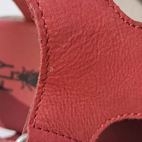 Fly London NOVA932FLY. Lipstick Red Cupido. Size 39.