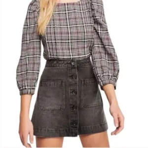 Free People Don't Get Me Wrong Black Denim Button Front A-line Mini Skirt Sz. 27