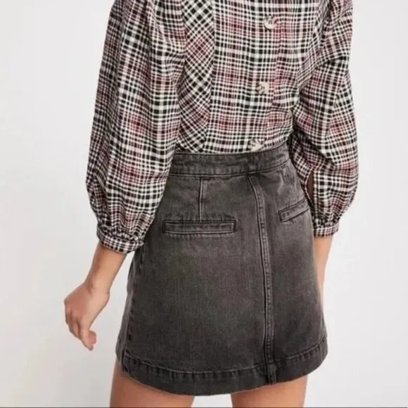 Free People Don't Get Me Wrong Black Denim Button Front A-line Mini Skirt Sz. 27