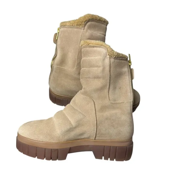Free People Fable Faux Fur Boots in Sand Suede. NWOB, Size 8.5
