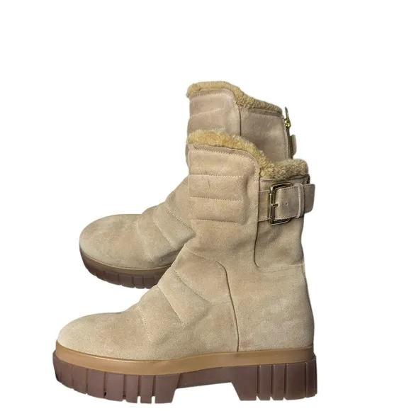 Free People Fable Faux Fur Boots in Sand Suede. NWOB, Size 8.5