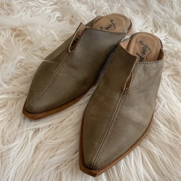 FREE PEOPLE flats