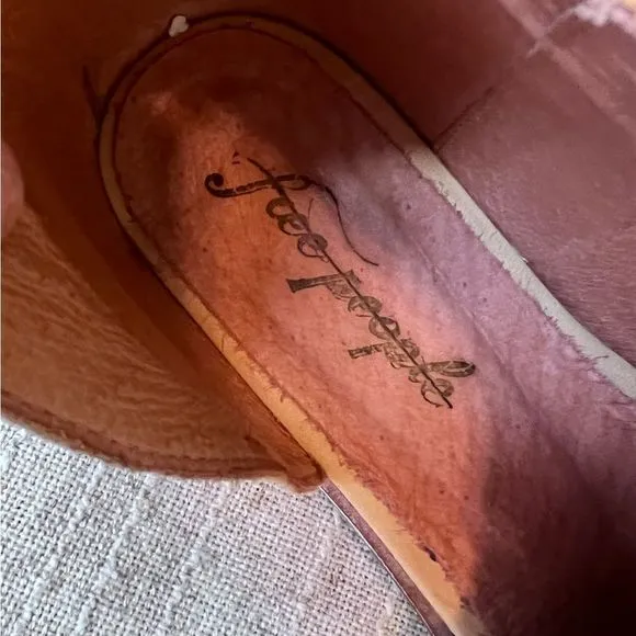 Free People “Royale” D’orsay Style Leather Pointed Toe Flat
