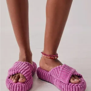 FREE PEOPLE TWO DAYS IN IBIZA SLIDES - ORCHID size 7