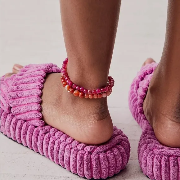 FREE PEOPLE TWO DAYS IN IBIZA SLIDES - ORCHID size 7