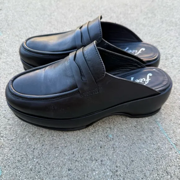 Free People Winston Platform Loafers Slides Mules Black Leather Wedge size 7/37
