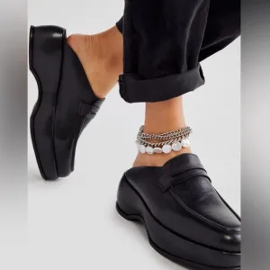 Free People Winston Platform Loafers Slides Mules Black Leather Wedge size 7/37