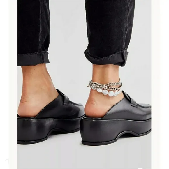 FREE PEOPLE Winston Platform slip on Loafers Black leather 38.5