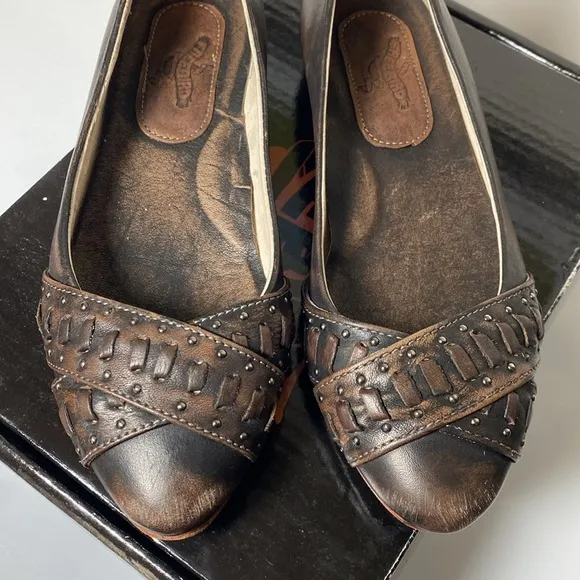 Freebird Brynn Ballet Flats Women’s 7 Black Brown Distressed Leather Slip Ons