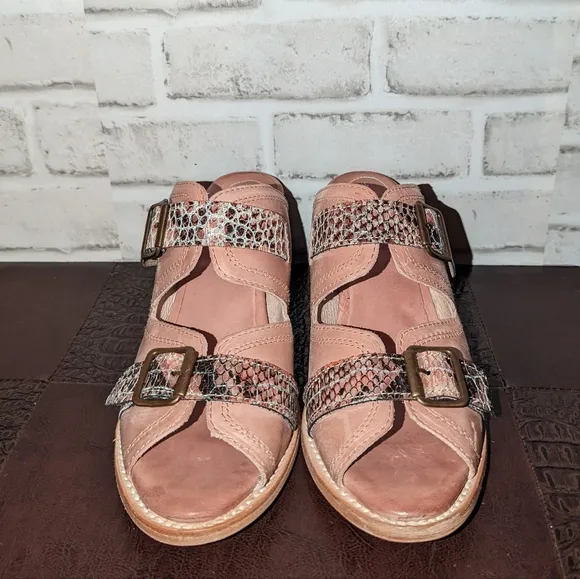 FreeBird CAPRICE Pink Blush Croco Sandals size 10