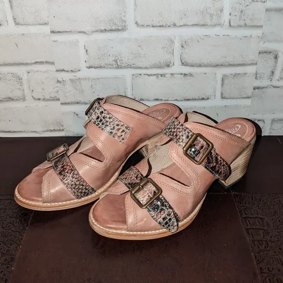 FreeBird CAPRICE Pink Blush Croco Sandals size 10