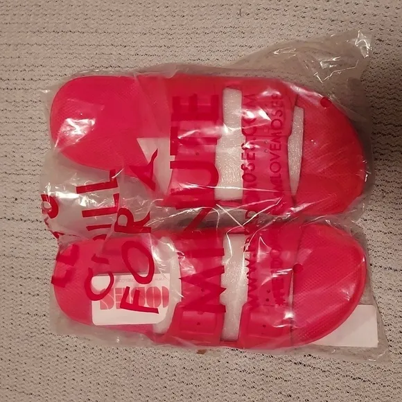 Freedom Moses 2 Strap Slides in Fuji Red
