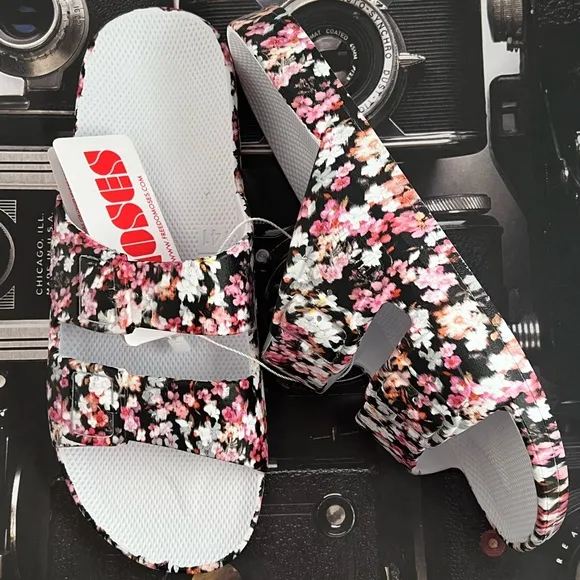 FREEDOM MOSES • True Romance Slides Shoes Sandals