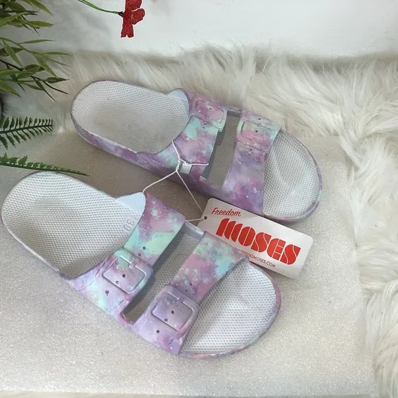 FREEDOM MOSES UNICORN SLIKE SANDALS SCENTED VEGAN SZ US 8/9 NWT