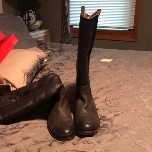 Frye lined Melissa Button Boot