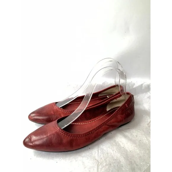 Frye Regina Deep Red Pointed Toe Flats Size 7 Rubber Sole Comfort Padded Insole
