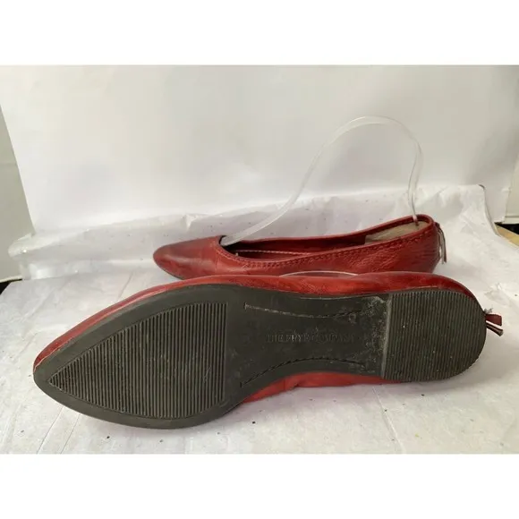 Frye Regina Deep Red Pointed Toe Flats Size 7 Rubber Sole Comfort Padded Insole