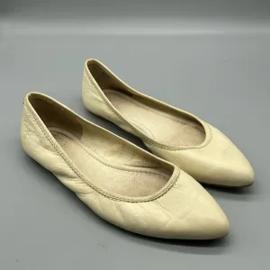 Frye Regina Flats Off White Leather Pointed Toe Size 7.5