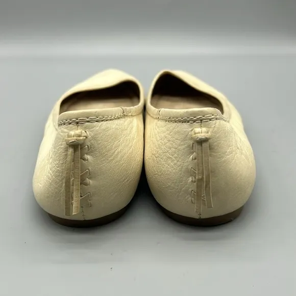 Frye Regina Flats Off White Leather Pointed Toe Size 7.5
