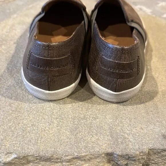 Frye Melanie Women's Taupe Slip On Sneakers - 7.5 - Excellent Condition