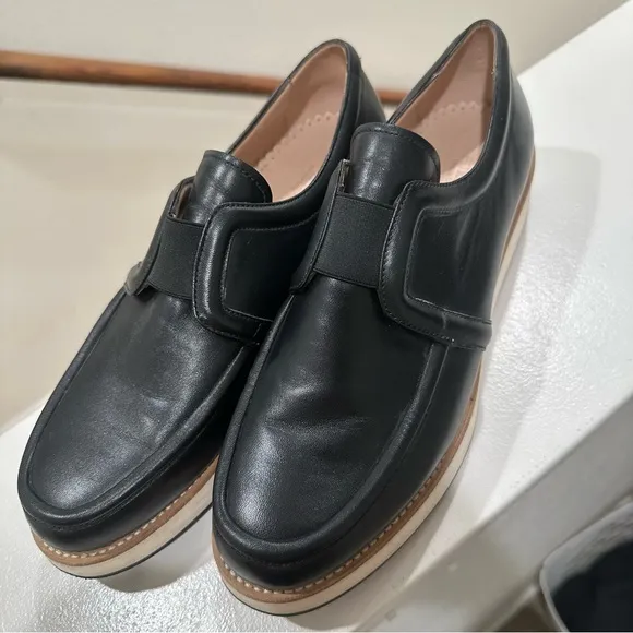 Furla leather loafers size 7