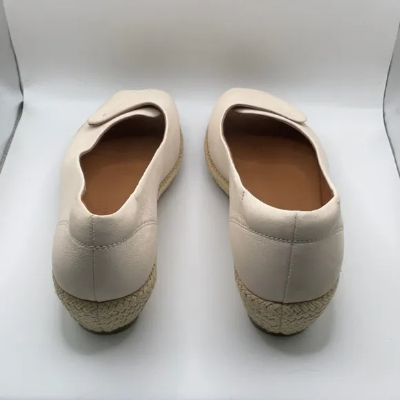 Gentle Souls by Kenneth Cole New Women's Beige Leather Peep Toe Flats, Size 7