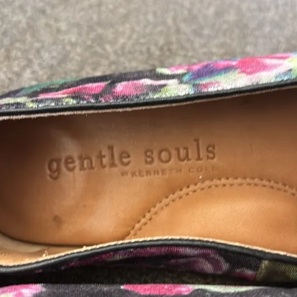 Gentle Souls Kenneth Cole Womens Eugene Loafer Pink Green Floral Velvet Size 8