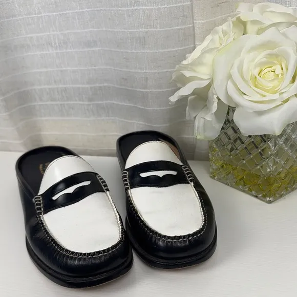 🌟GH Bass 🌟Weejuns, 🌟Black and White Leather Loafers, Women 9.5