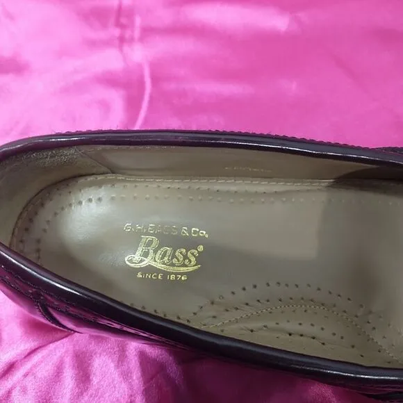 G.H. Bass Weejuns Logan Mens SZ 9.5E Red Leather Slip On Tassel Penny Loafers.