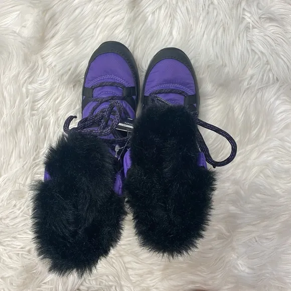 Girls sorel boots