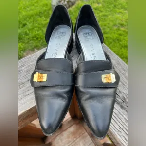 Givenchy Eden Black Loafers