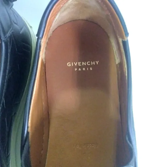 Givenchy star slip on sneakers size 35 US 5