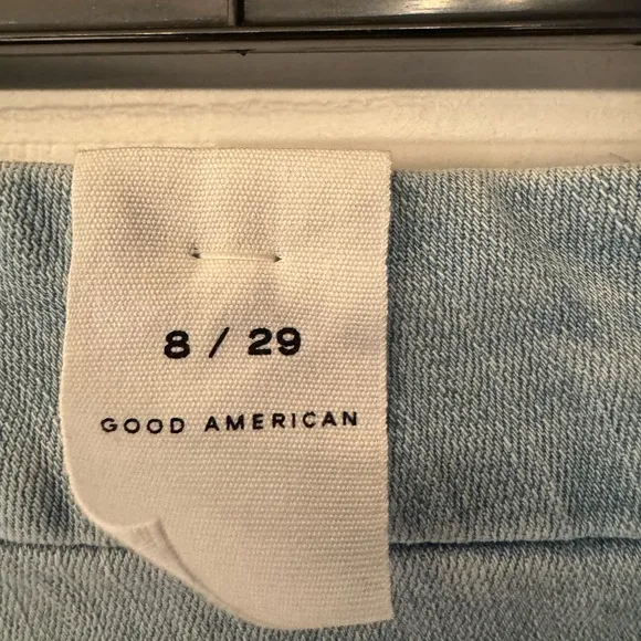 Good American Good Waist Crop GOOD WAIST CROPPED JEANS Light Blue Size 8/ 29