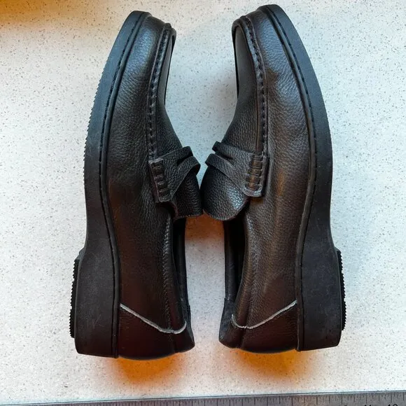 Gravity Defyer Men’s Size 11.5 Loafers Brown Pebble Finish EUC Leather Pig Skin