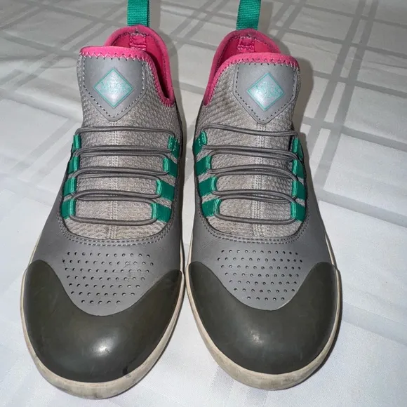Gray and Pink Athletic Sneakers with Mesh Upper