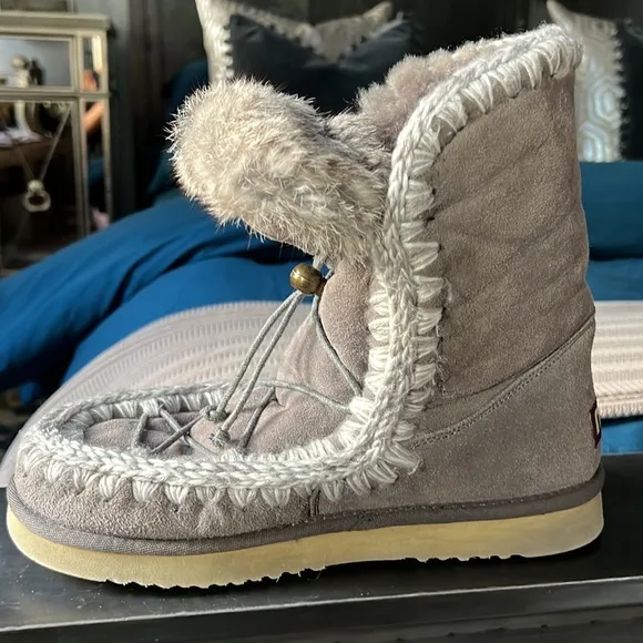 Grey Eskimo Dream Catcher lace up Mou Boots