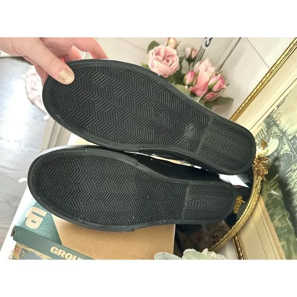 Ground UP Hocus Pocus SNEAKERS SLIP ON