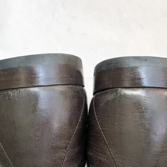 Gucci Brown Gold Loafers Slip-Ons