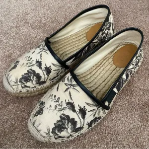 Gucci Floral Canvas Leather Trim Espadrilles Slip On Size 40