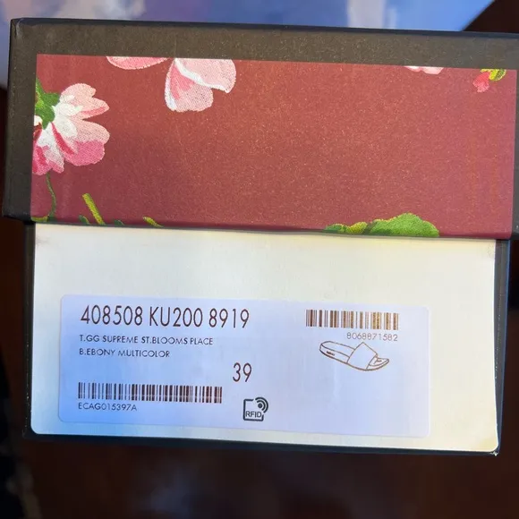 GUCCI GG Supreme St. Blooms Place Slides - Size 39 - Good condition!