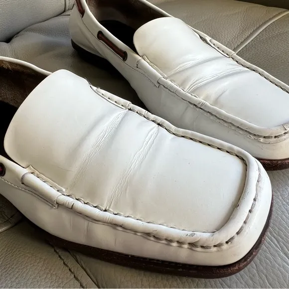 Gucci Leather Loafers Sz 7 B White Square Toe